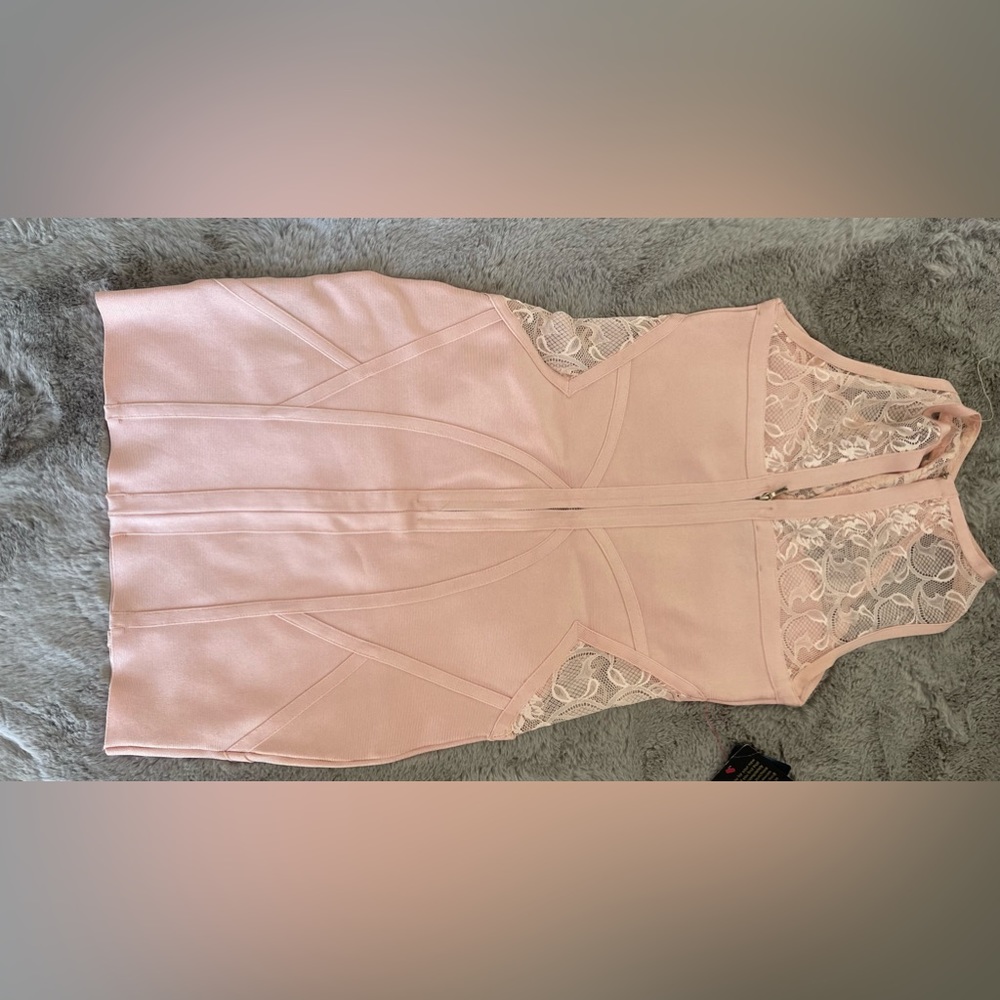 3 beautiful Bebe dresses size M stretchy to fit perfect to your body